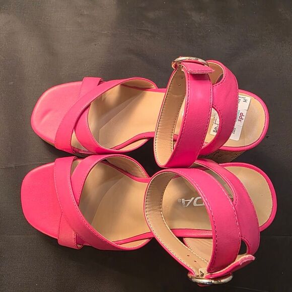 BRAND NEW SODA STRAPPY BLOCK HEEL OPEN TOE WOMENS SANDAL - Picture 4 of 15